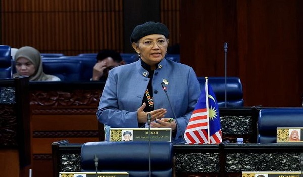 Timbalan Menteri Ekonomi, Datuk Hanifah Hajar Taib/ BERNAMA